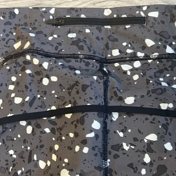 SmartWool Merino Sport Lined Shorts Black Composite Print NWT XL - Picture 3 of 12